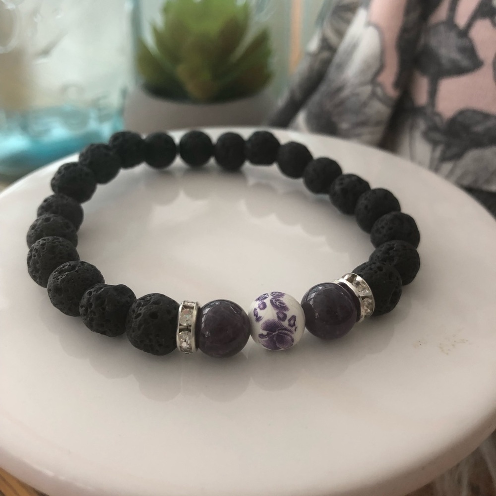 Essential oil diffusing bracelets - Picture 8 of 8